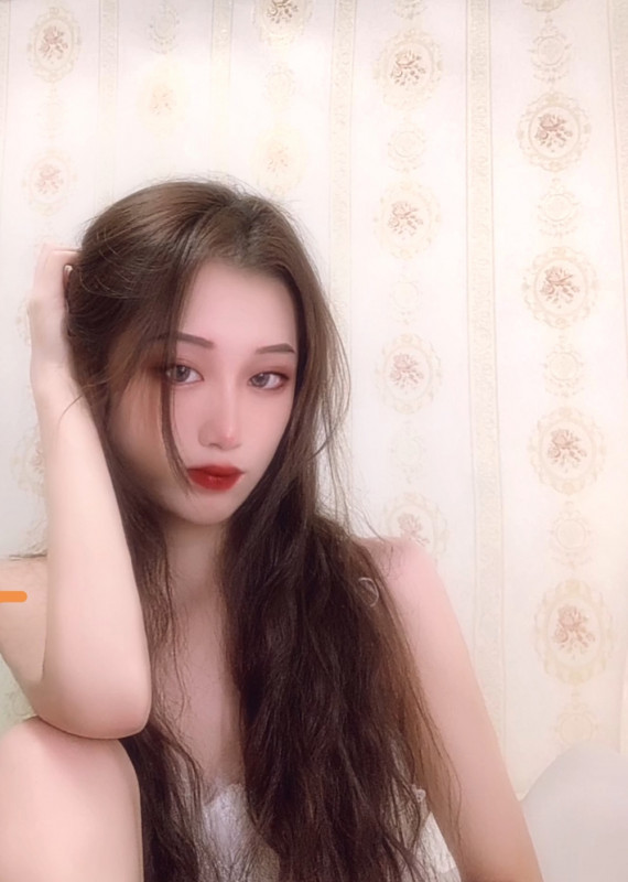 清纯小妹身材不错